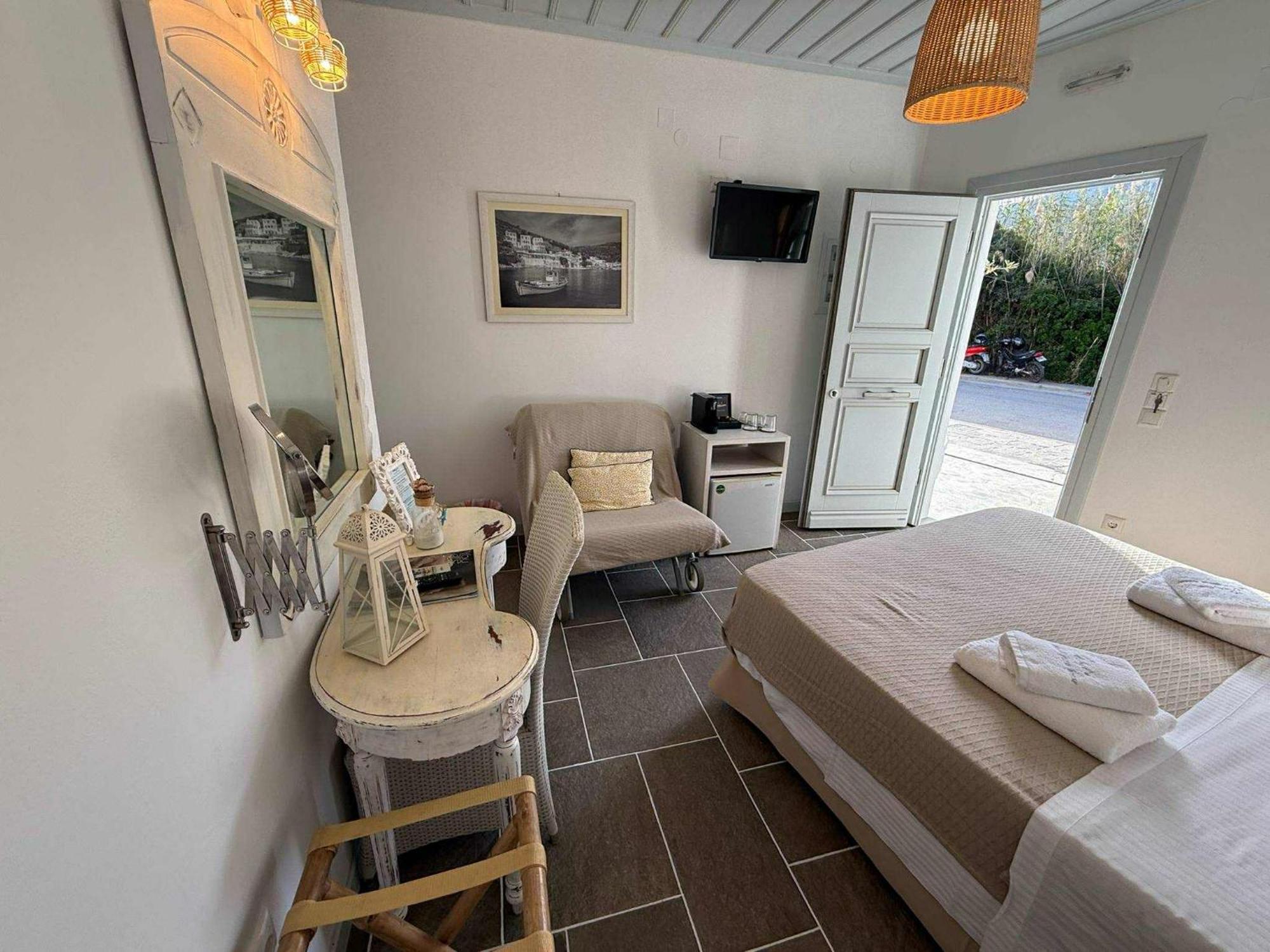 Kohylia Beach Guest House Platis Gialos  Buitenkant foto